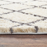 Origins Artisan Diamond White/Grey Rug