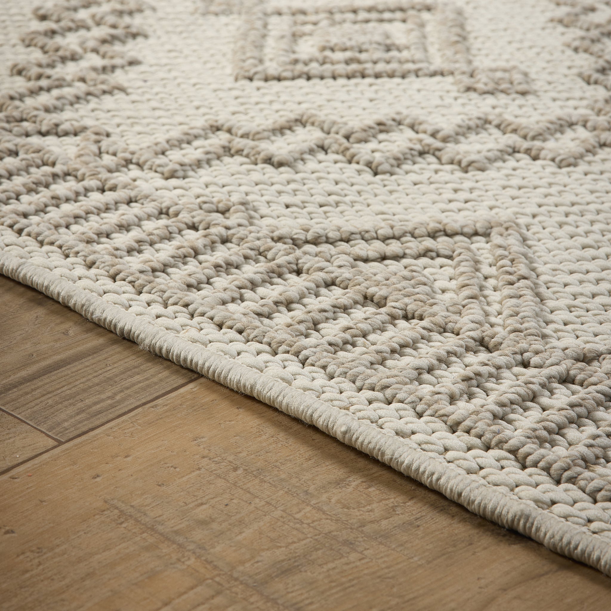 Origins Atlas Diamond Rug