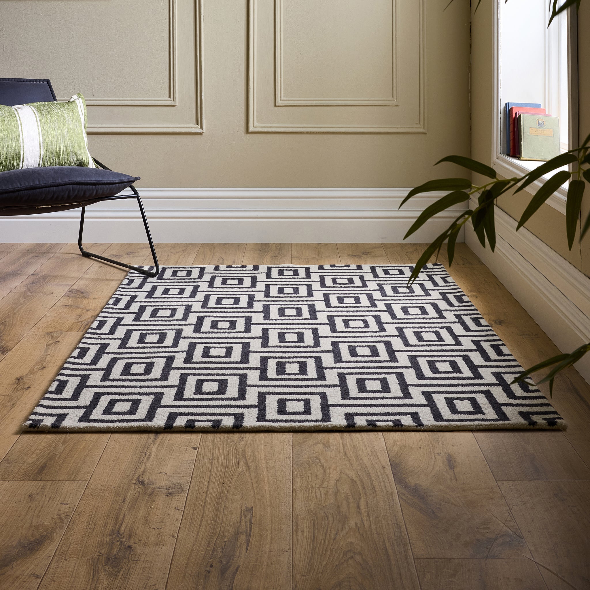 Origins Labyrinth Black/White Rug