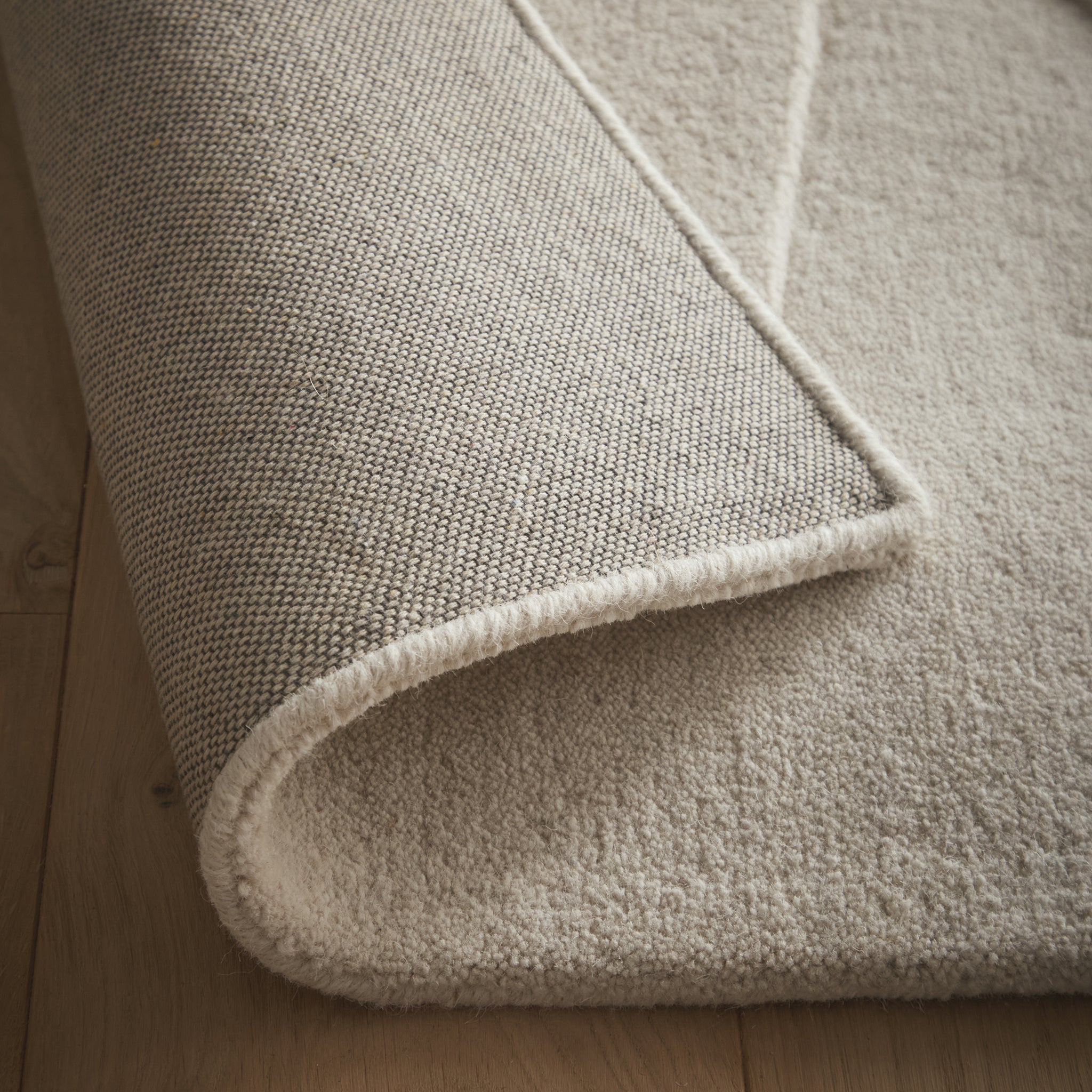 Origins Sculptured Pebble Oatmeal Rug