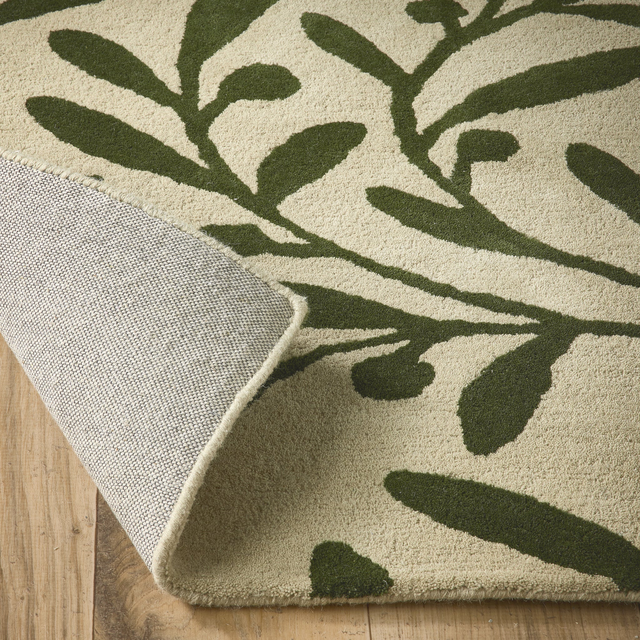 Origins Trailing Leaf Cream/Green Rug