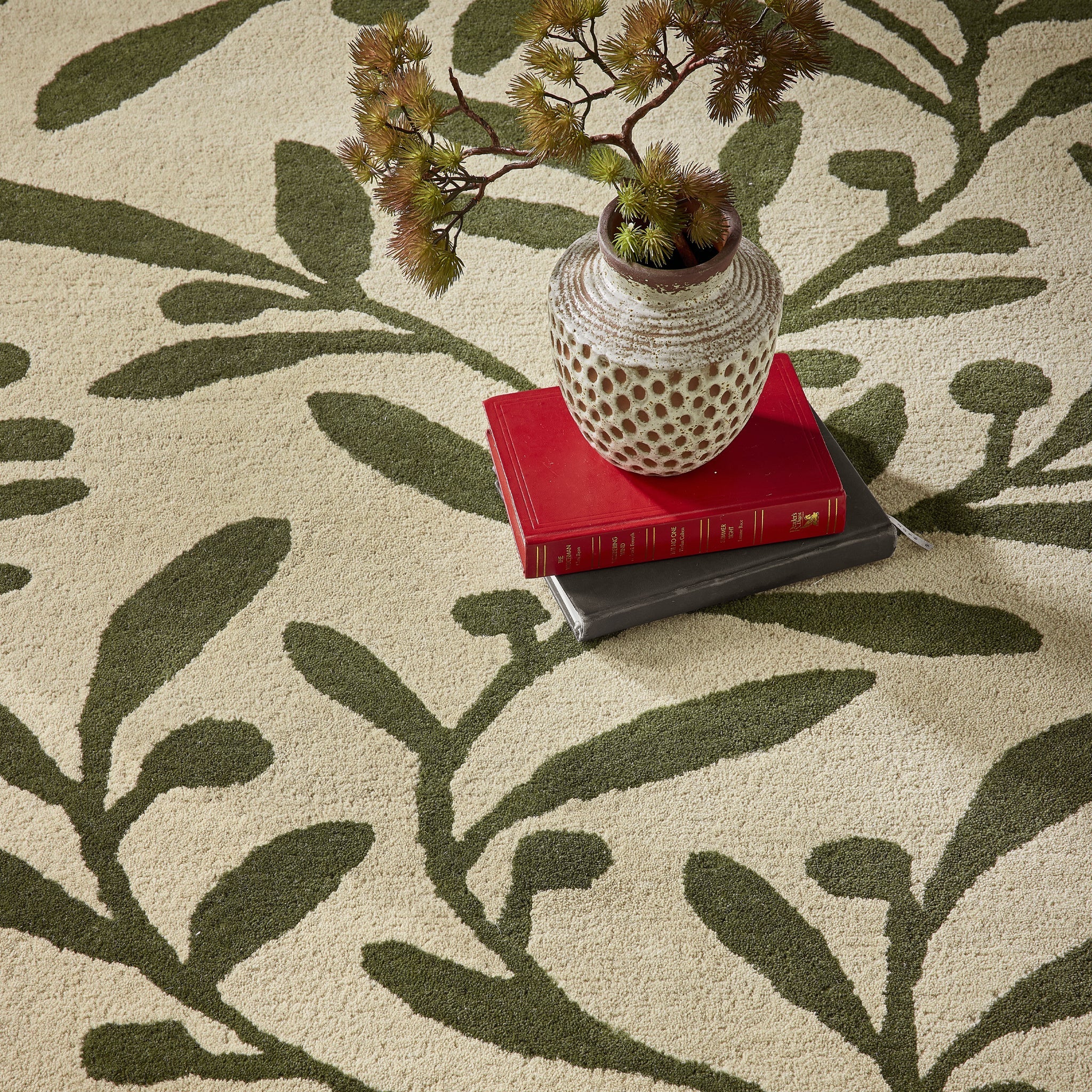 Origins Trailing Leaf Cream/Green Rug